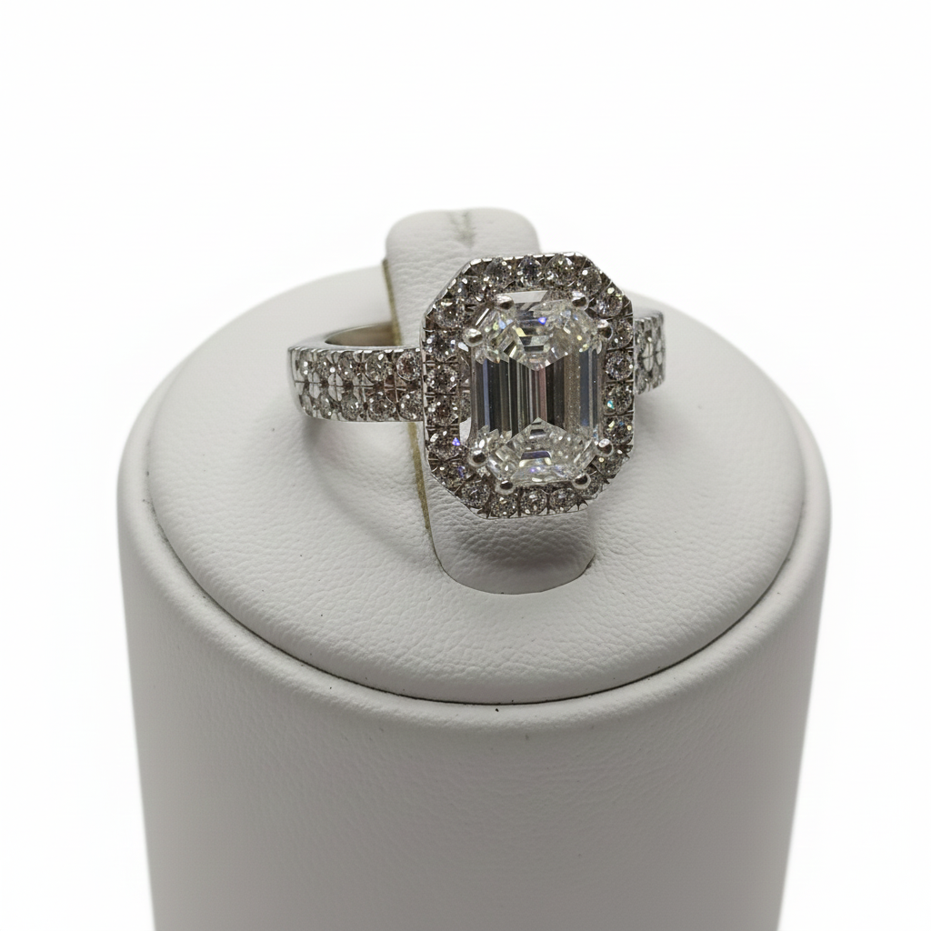 Emreald Ring