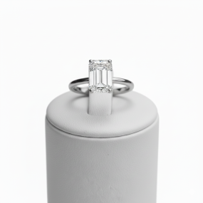 TOP EMERALD CUT DIAMOND RING