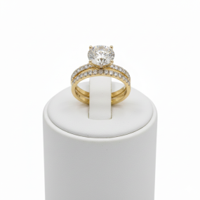 TOP ROUND DIAMOND RING WITH BAND