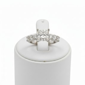 TOP PRINCESS DIAMOND RING